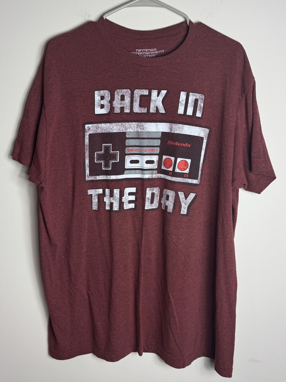 Nintendo Entertainment System XL T-Shirt Maroon Cotton Polyester Blend